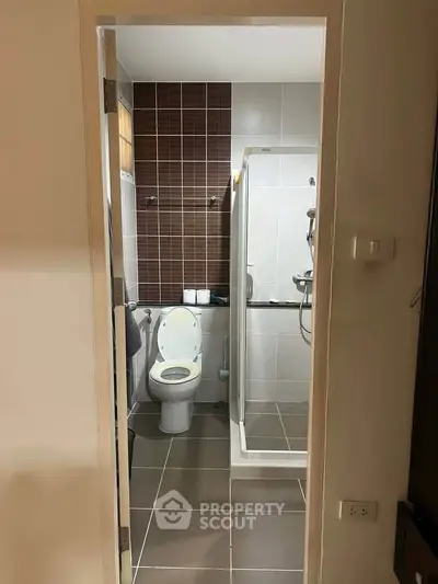 Modern bathroom with sleek shower and stylish tile design