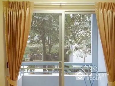  2 Bedrooms Condo at Lumpini Center สุขุมวิท 77-8