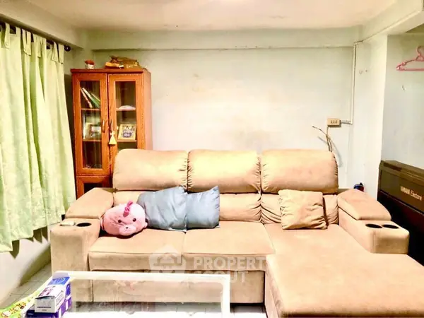 image_rental-14861095