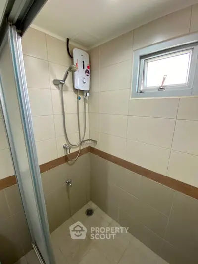  1 Bedroom Condo at Lumpini Park Pinklao Bathroom