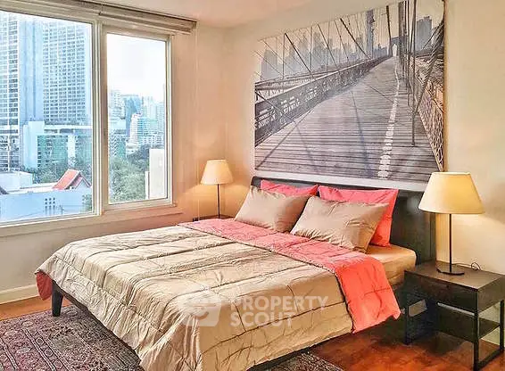 Fully Furnished 2 Bedrooms Apartment at Siri Residence-1