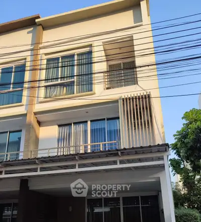 image_rental-29442305