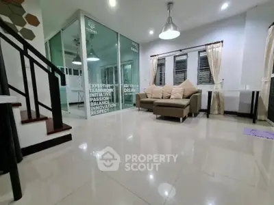 bc01cd332950144282470965a1772e6e.jpg