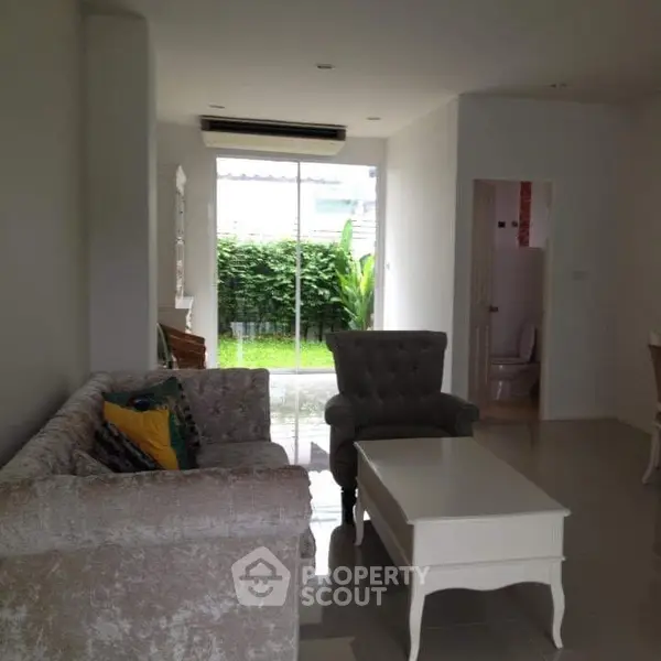 image_rental-5978539