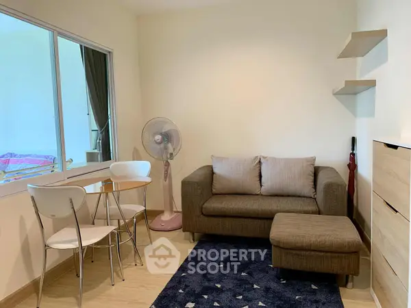 image_rental-25702776