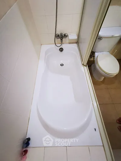 image_rental-7529778