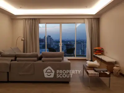  3 Bedrooms Condo at Supalai Elite Phayathai-3