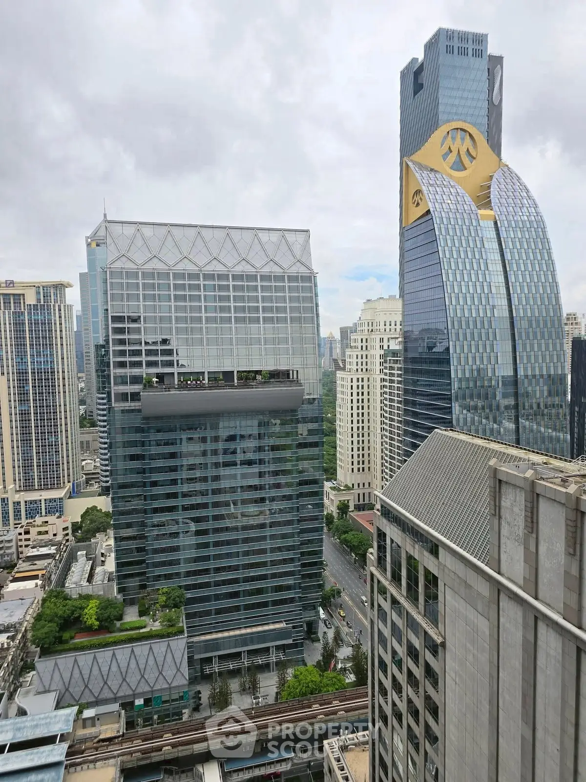 Stunning cityscape view showcasing modern skyscrapers and urban architecture.