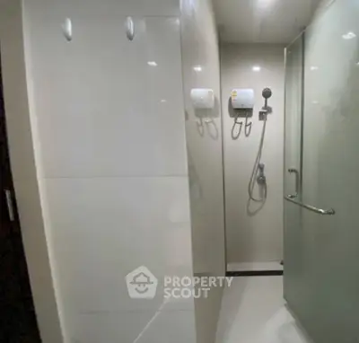 Screenshot 2569-03-14 at 21.28.49.jpg