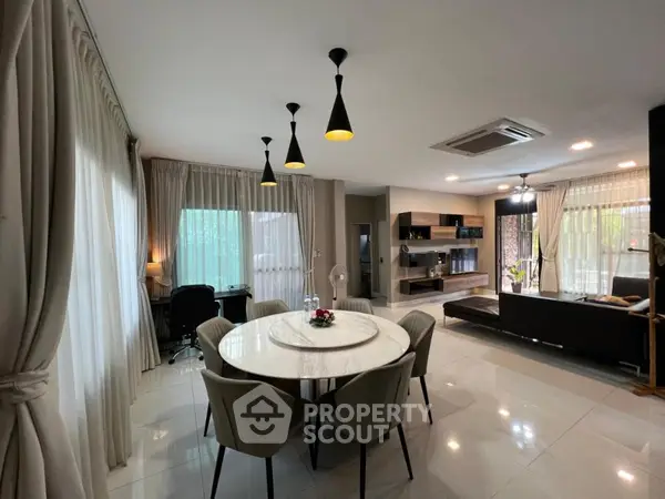 image_rental-16690070