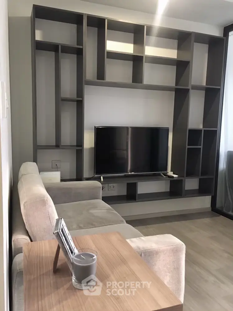  1 Bedroom Condo at Maestro 02 Ruamrudee-1