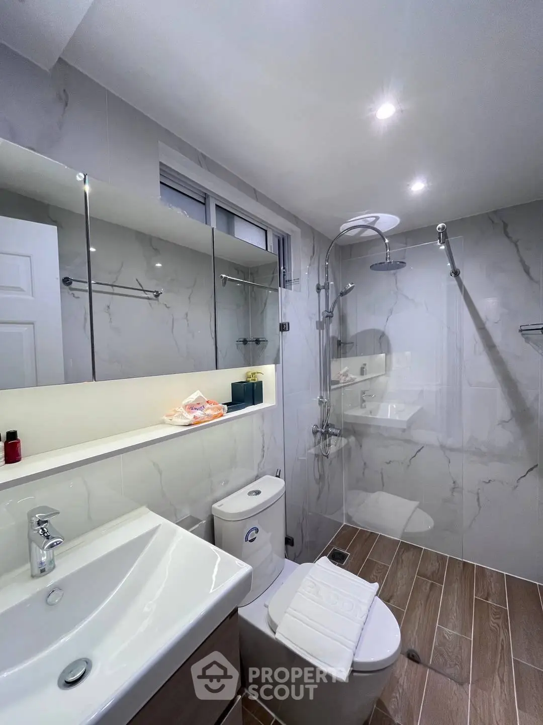 Modern bathroom with sleek fixtures and elegant marble tiles