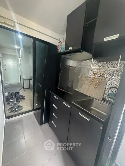 knDhrMuttZ6MPETsyhvJ-Photoroom.png