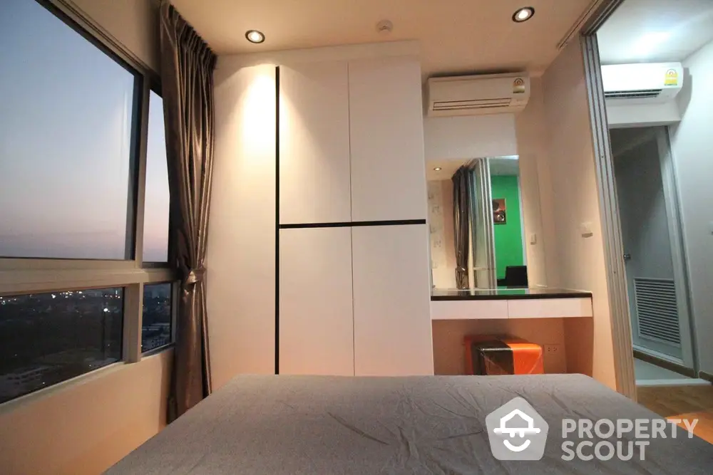  1 Bedroom Condo at The President Sathorn Ratchapruek 3-1