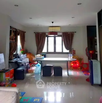 image_rental-8636177