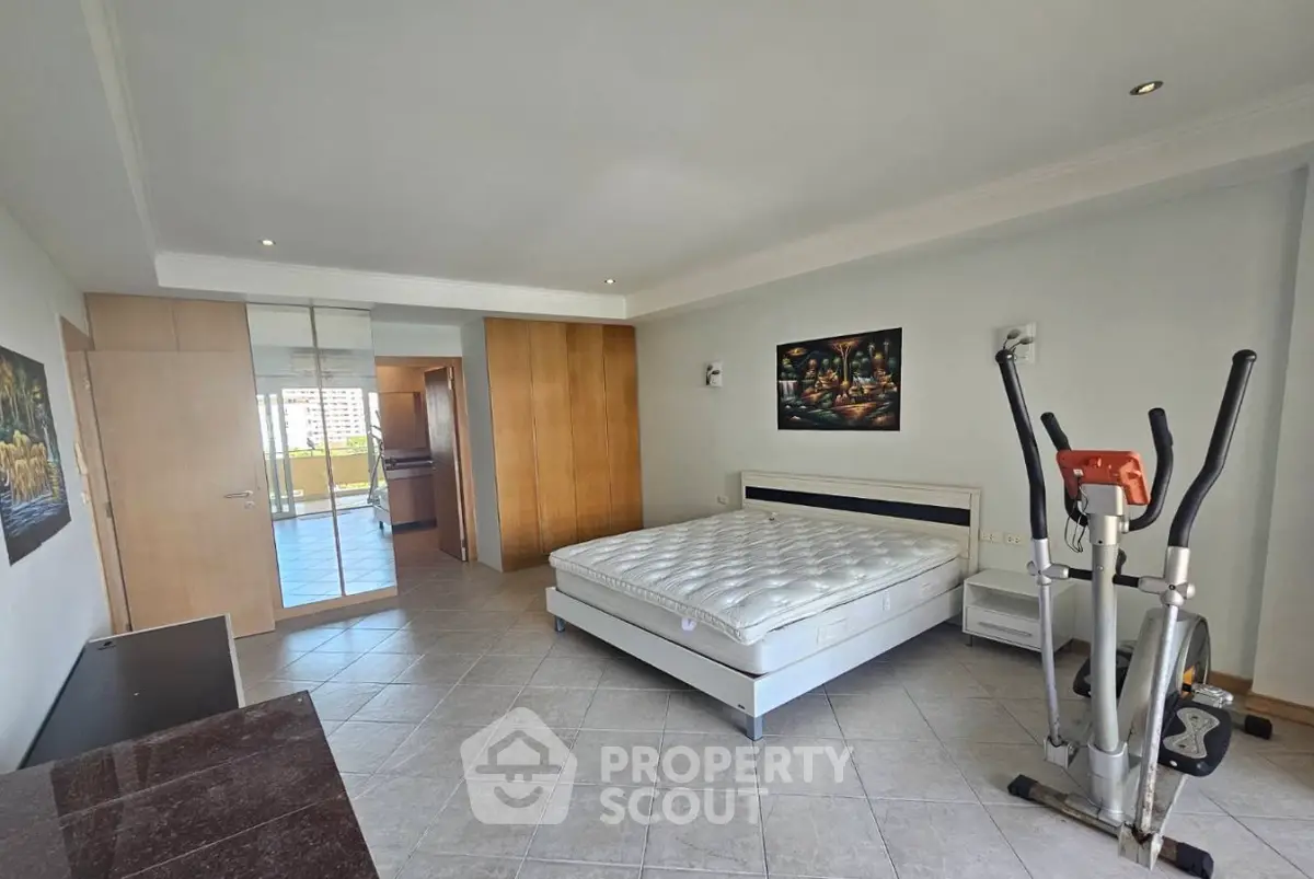 Screenshot 2568-11-16 at 14.44.30.jpg