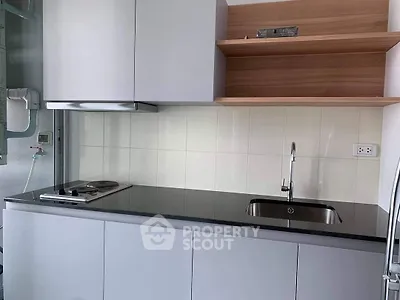  1 Bedroom Condo at Life Ratchada Huaikwang-4