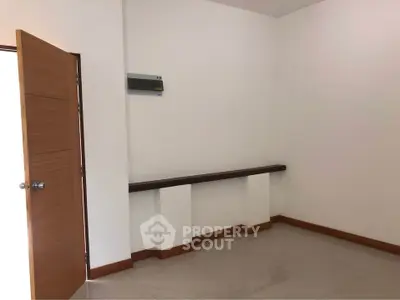 1095576.2.jpg