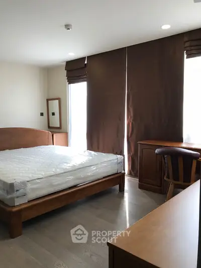 2 Bedrooms Condo at Klass Sarasin Rajdamri-5