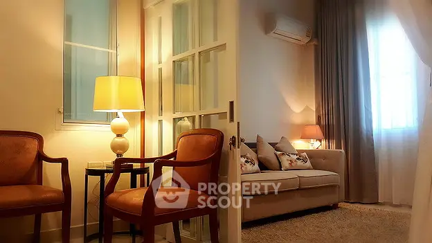 Fully Furnished 2 Bedrooms Apartment at ยูอาร์ เพลส-2