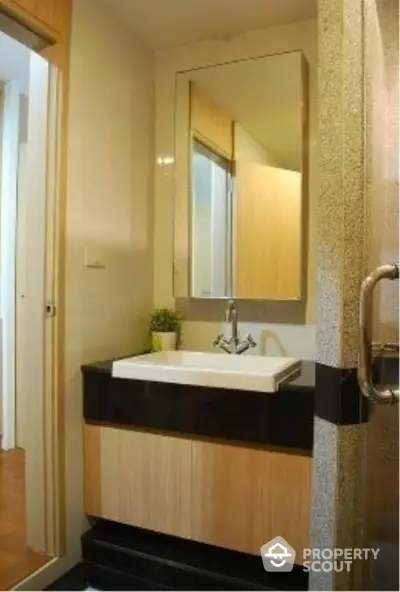  3 Bedrooms Condo at Grand Langsuan Condominium-6