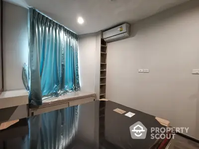  1 Bedroom Condo at Rich Park Triple Station-2