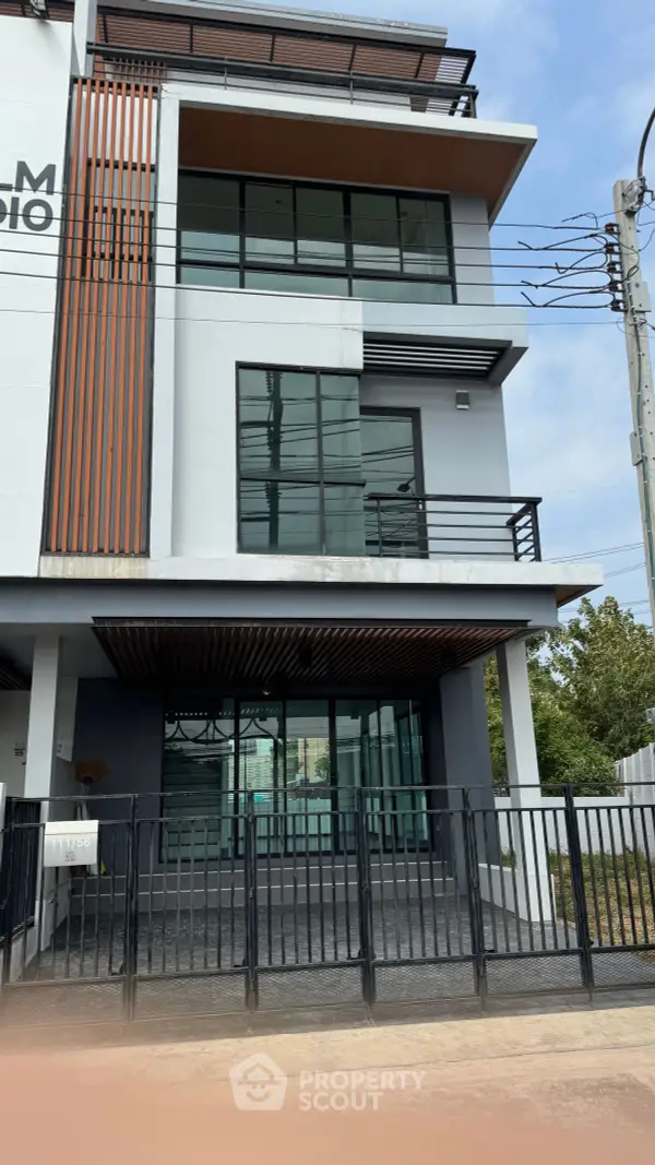 image_rental-23517696