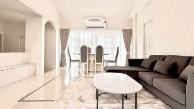 image_rental-26996638