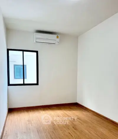 Screenshot 2568-09-24 at 22.40.27.jpg