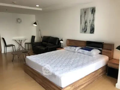  1 Bedroom Condo at The Trendy Condominium-3