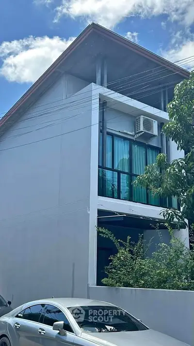 image_rental-29038604