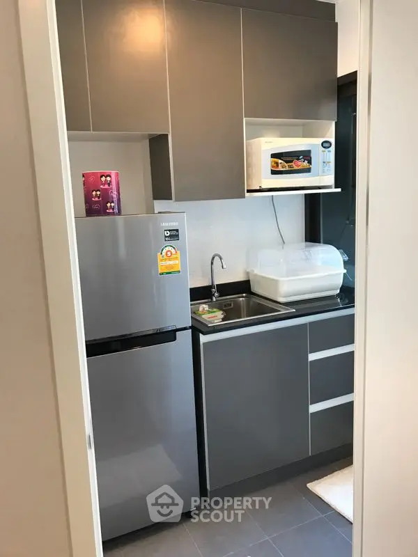  1 Bedroom Condo -2
