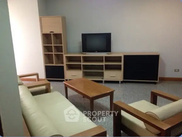 image_rental-5256710