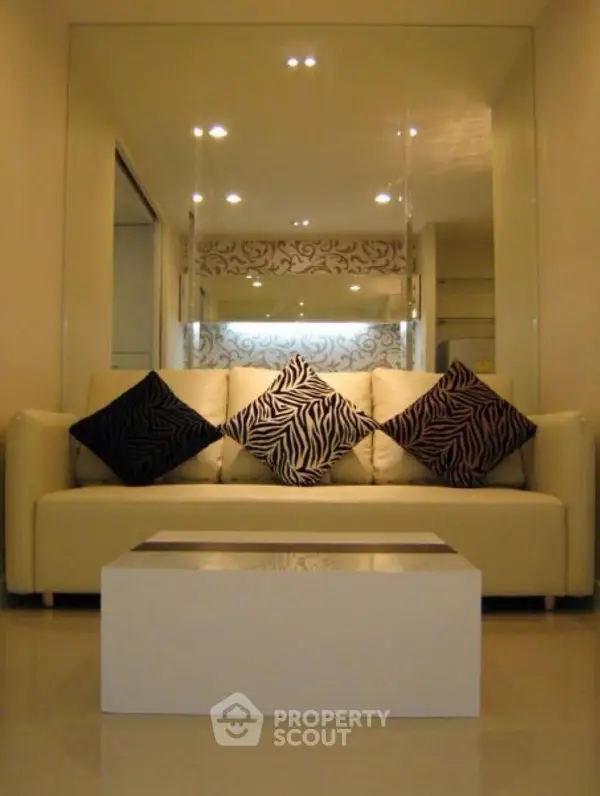 image_rental-5719841