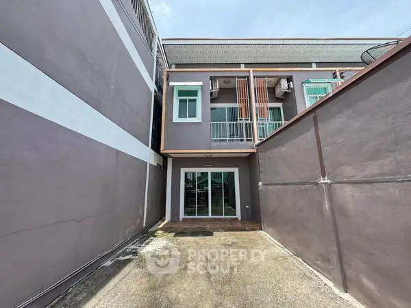 image_rental-27683290