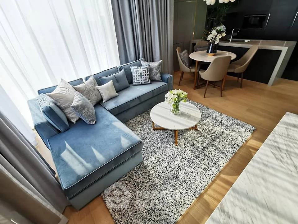 2 Bedrooms Condo at 28 Chidlom-1