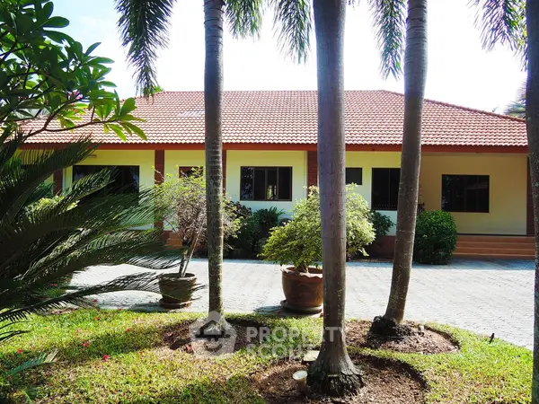 image_rental-13250773