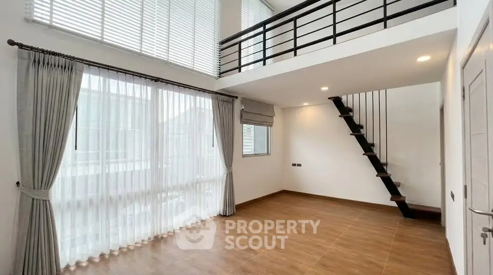 Spacious modern loft with high ceilings and large windows