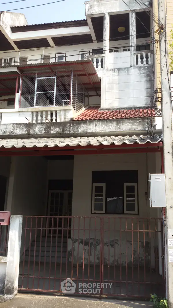 image_rental-8329984