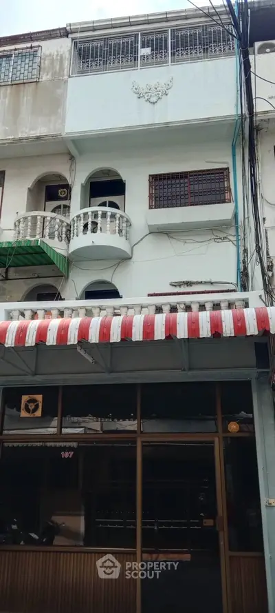 image_rental-30151269