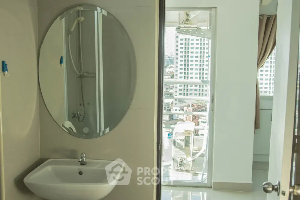  1 Bedroom Condo -1