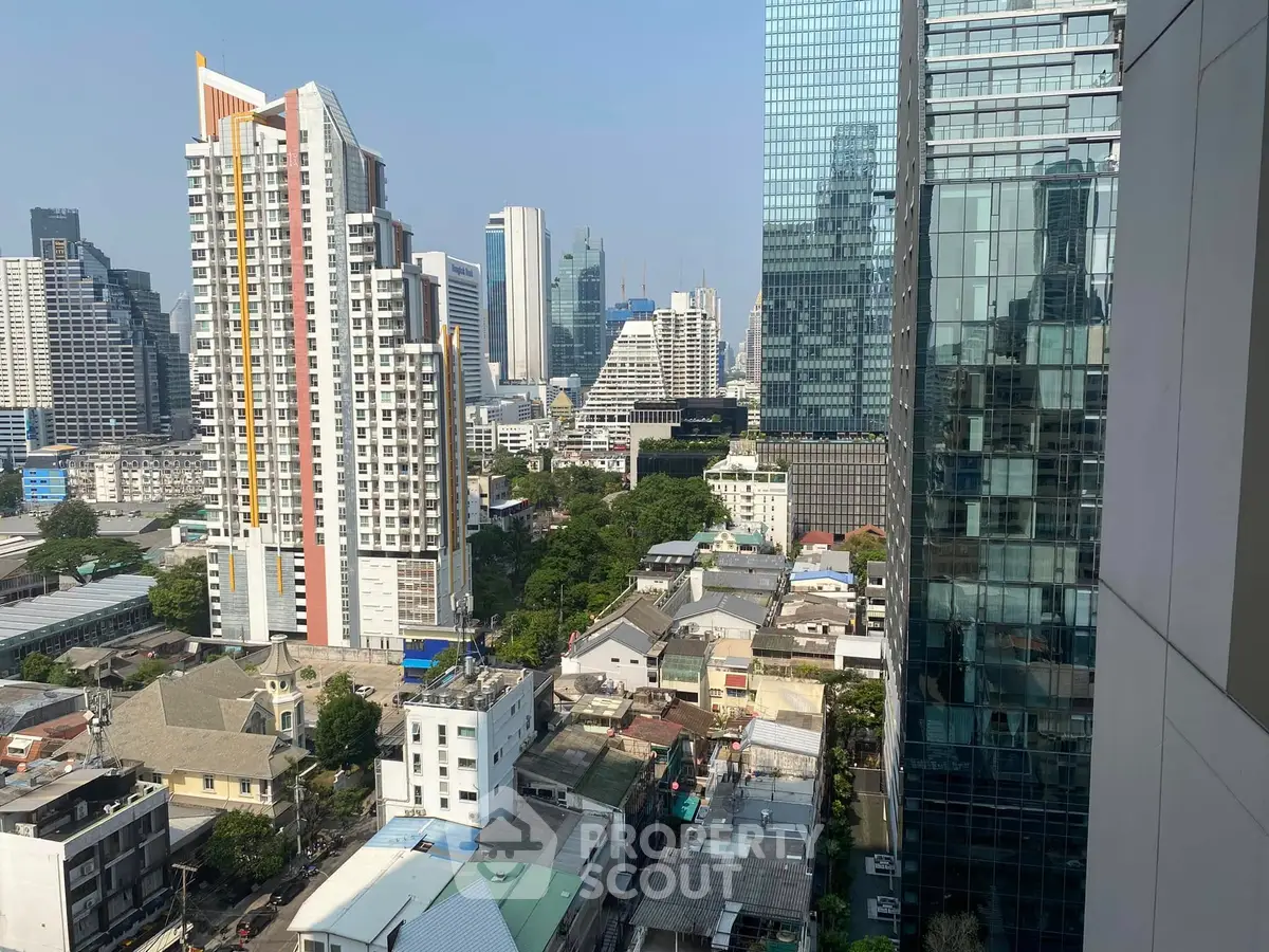 Stunning cityscape view showcasing modern skyscrapers and urban landscape.