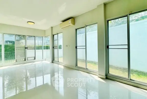 image_rental-27896832