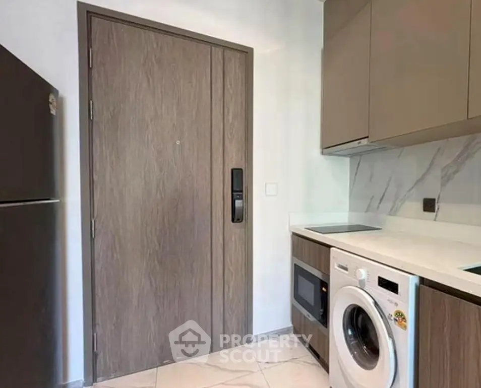 Screenshot 2569-03-11 at 21.25.49.jpg