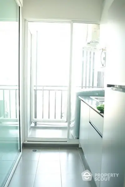  1 Bedroom Condo at Regent Home Sukhumvit 81-1