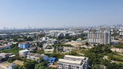  2 Bedrooms Condo at Ideo Mobi Sukhumvit-4