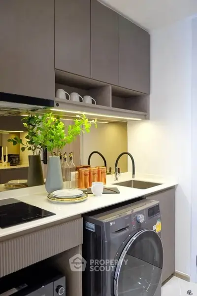 75993150de25c15fafcbcec72a28e8c4 (1) (1).jpg