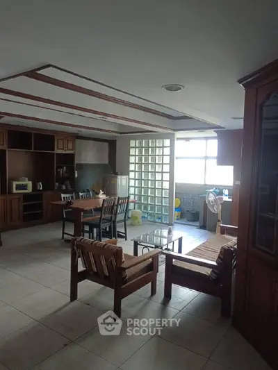 image_rental-15034919