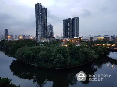  1 Bedroom Condo at Blocs 77-2