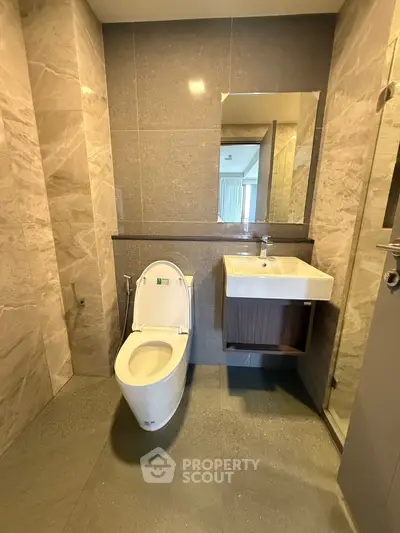 Modern bathroom with sleek design and elegant fixtures